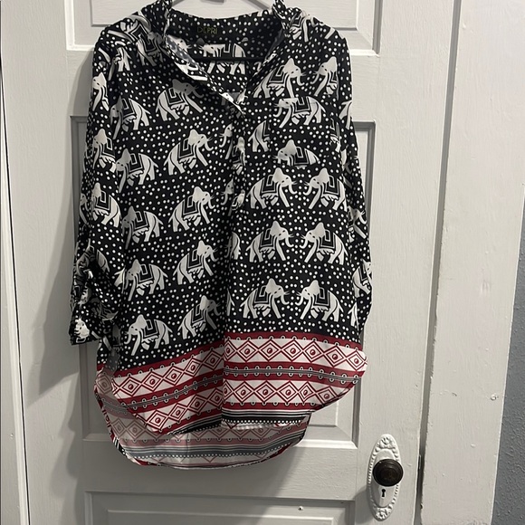 XL49 Black and Red Elephant Print Blouse with V-Neck - Picture 1 of 4